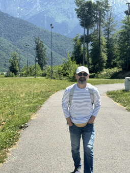 Лонгслив в полоску "Урал - уехать нельзя остаться" производствоЕль