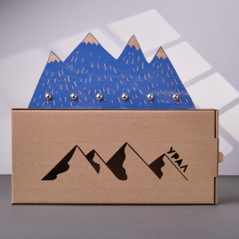 Ключница со скрытыми магнитами Горы